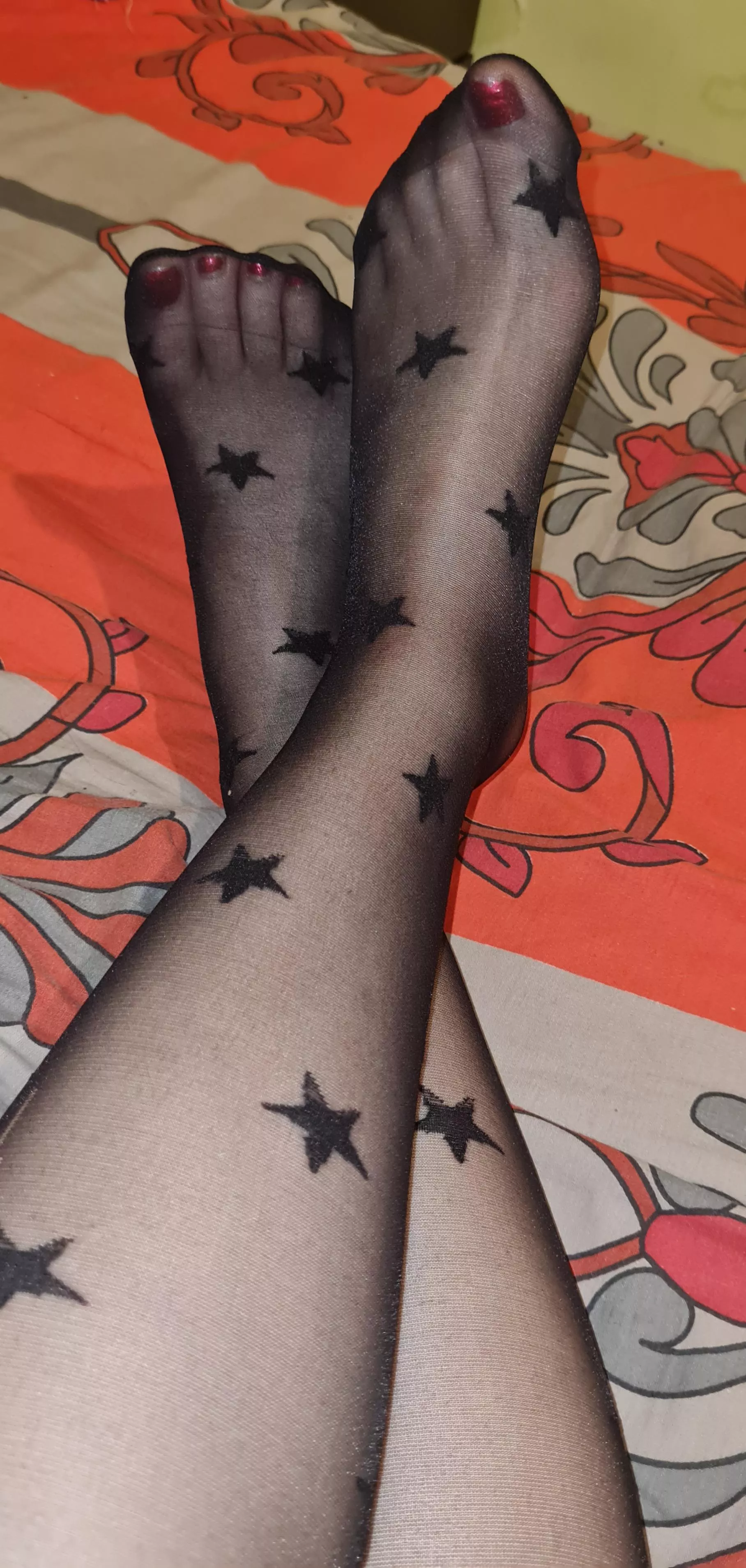 Do you like my tights? Or do you prefer plain? Do you like my tights? Or do you prefer plain?