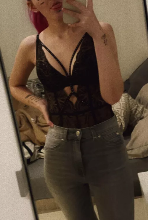 Do you like the black?❤️