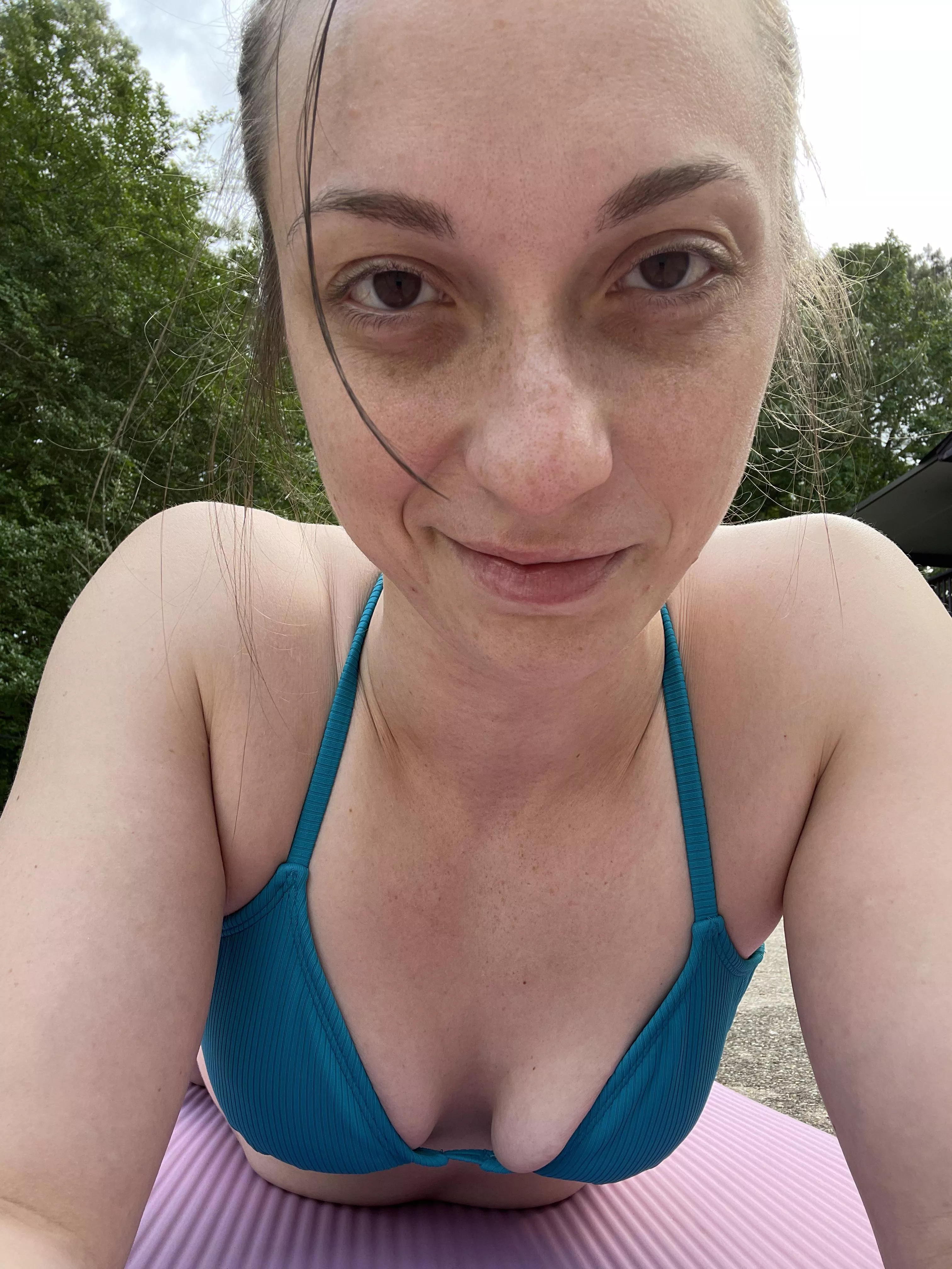 Do you like this shade of blue? 💙