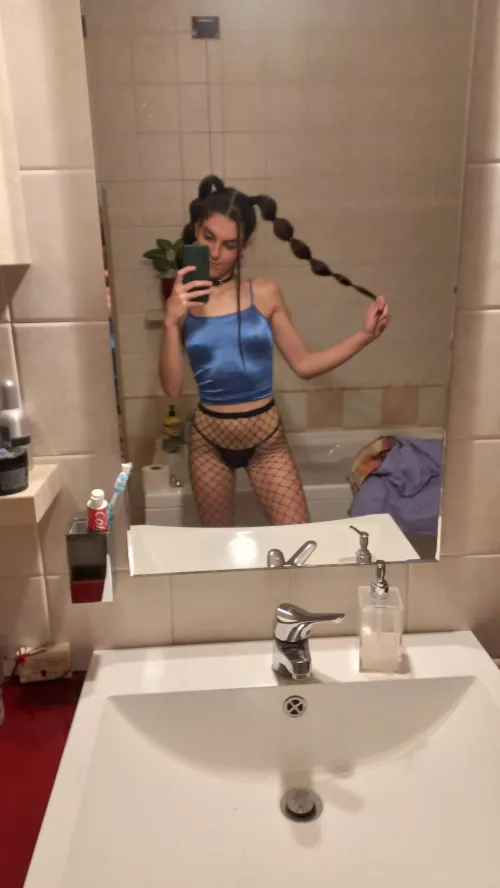 do you like tight shirts on little nipples?