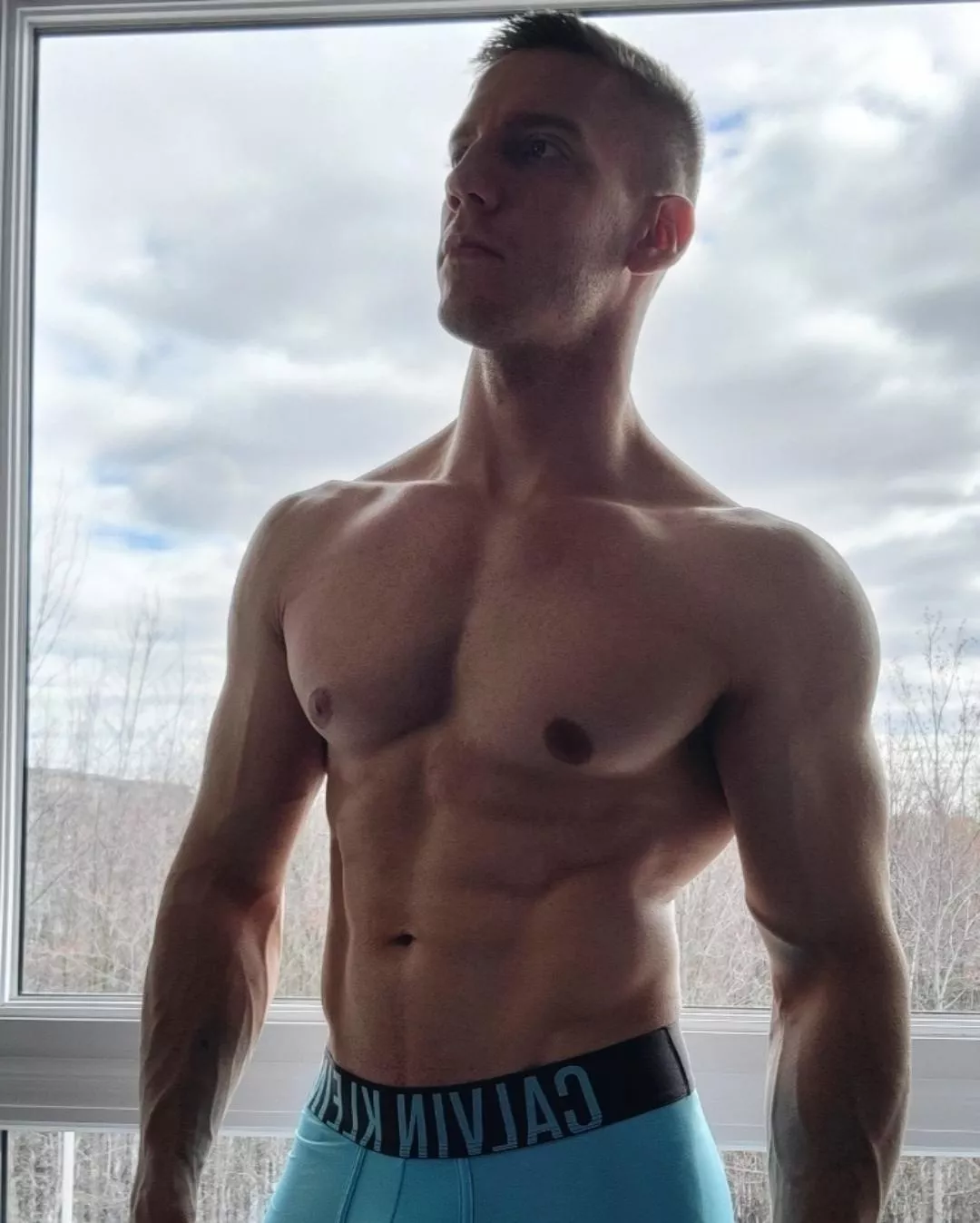 Do you think blue is my color ? π Do you think blue is my color ? π