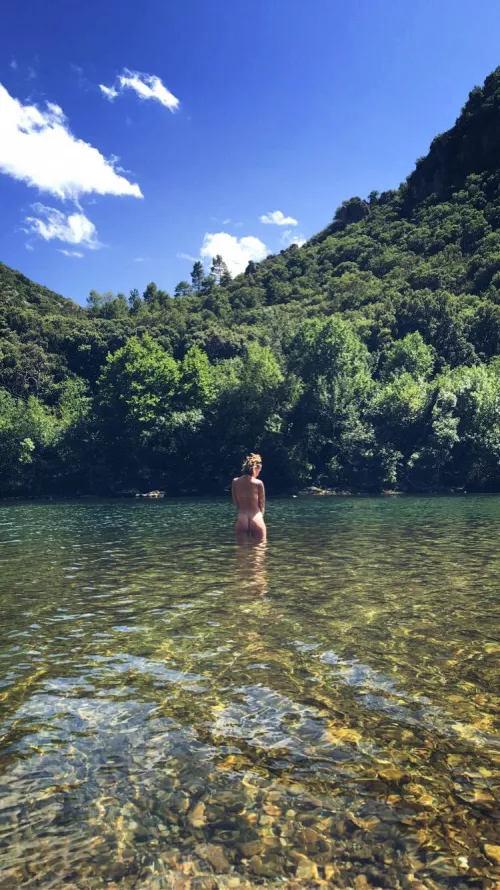 Do you think the water was warm or cold?😏