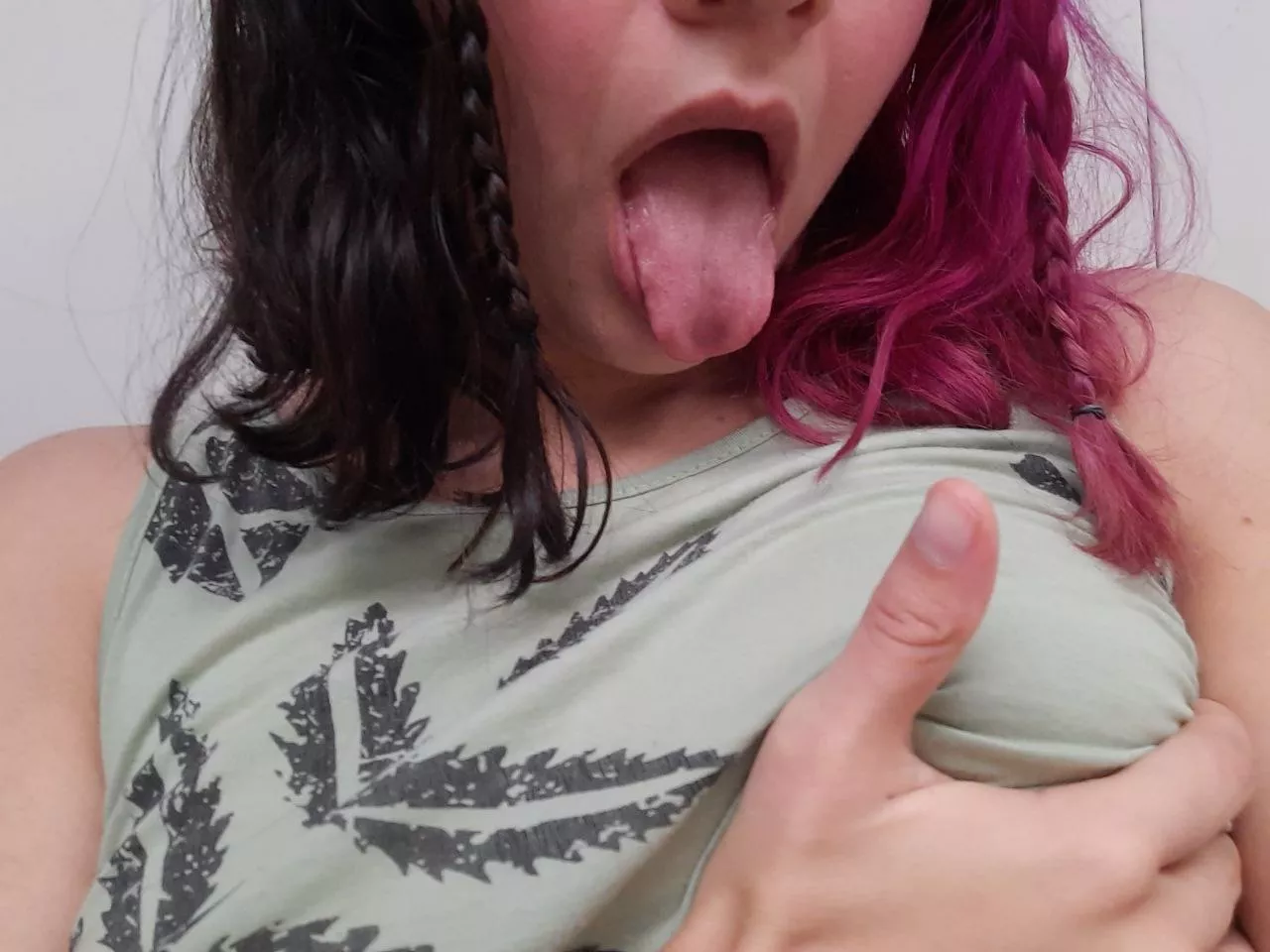 Do you want my tongue? I can't wait to show you how I suck my toy / Drive folder $30 😏😏 VIDS, PICS, COCK RATES, CAM2CAM, ROLEPLAY [Selling] / kik & Telegram Lovedoll0