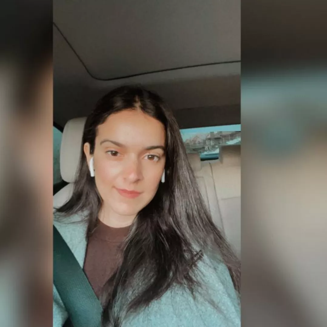 doee anyone got her?