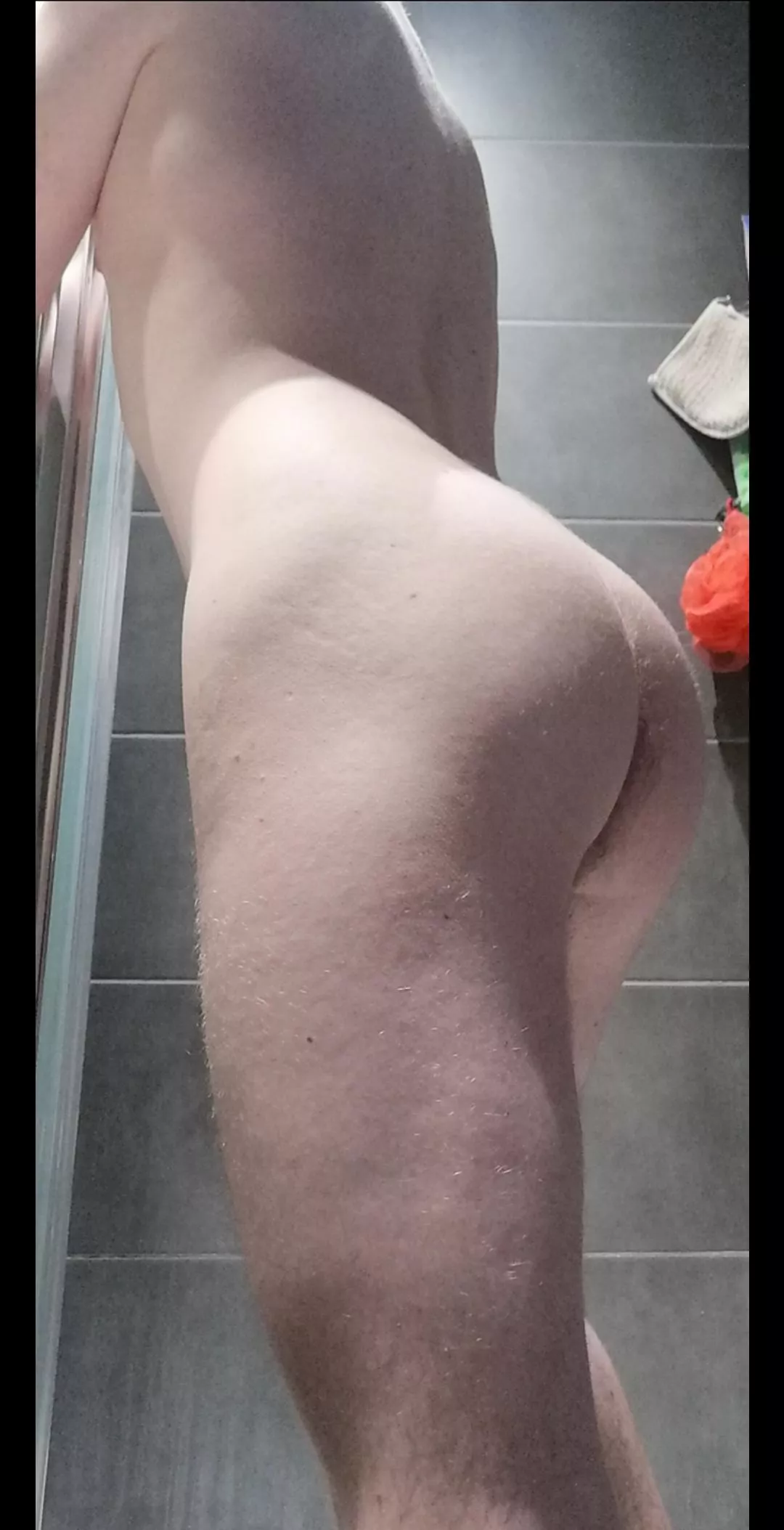 does mine(20) count as a cute butt?!? 🥺👉🏻👈🏻