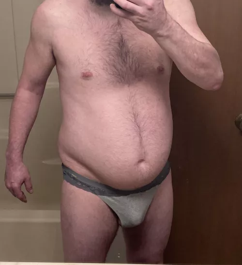 does my bulge look good in this thong?