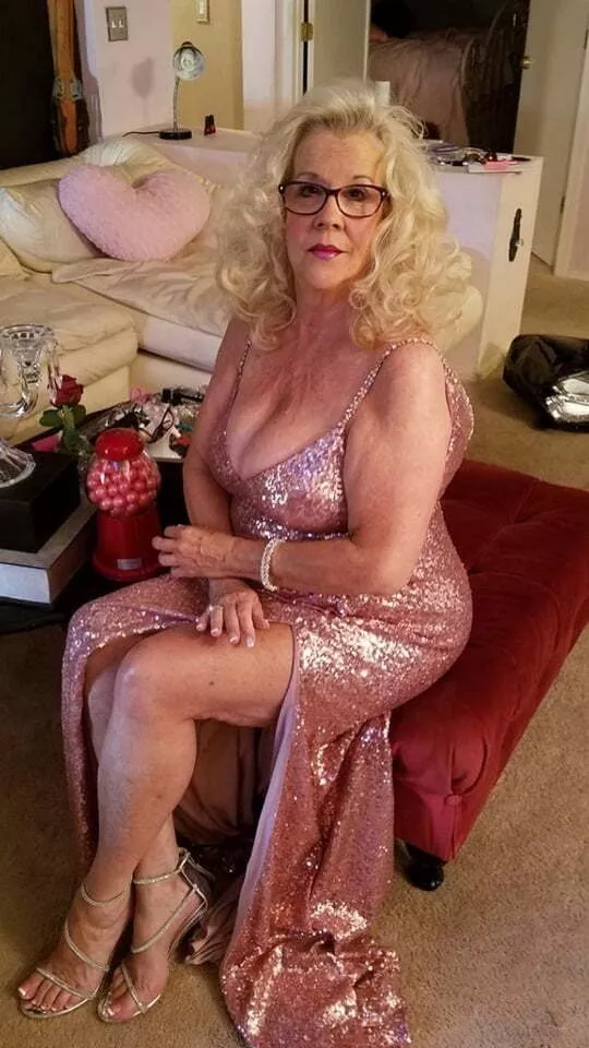 Elegance and captivating maturity that borders on mesmerizing