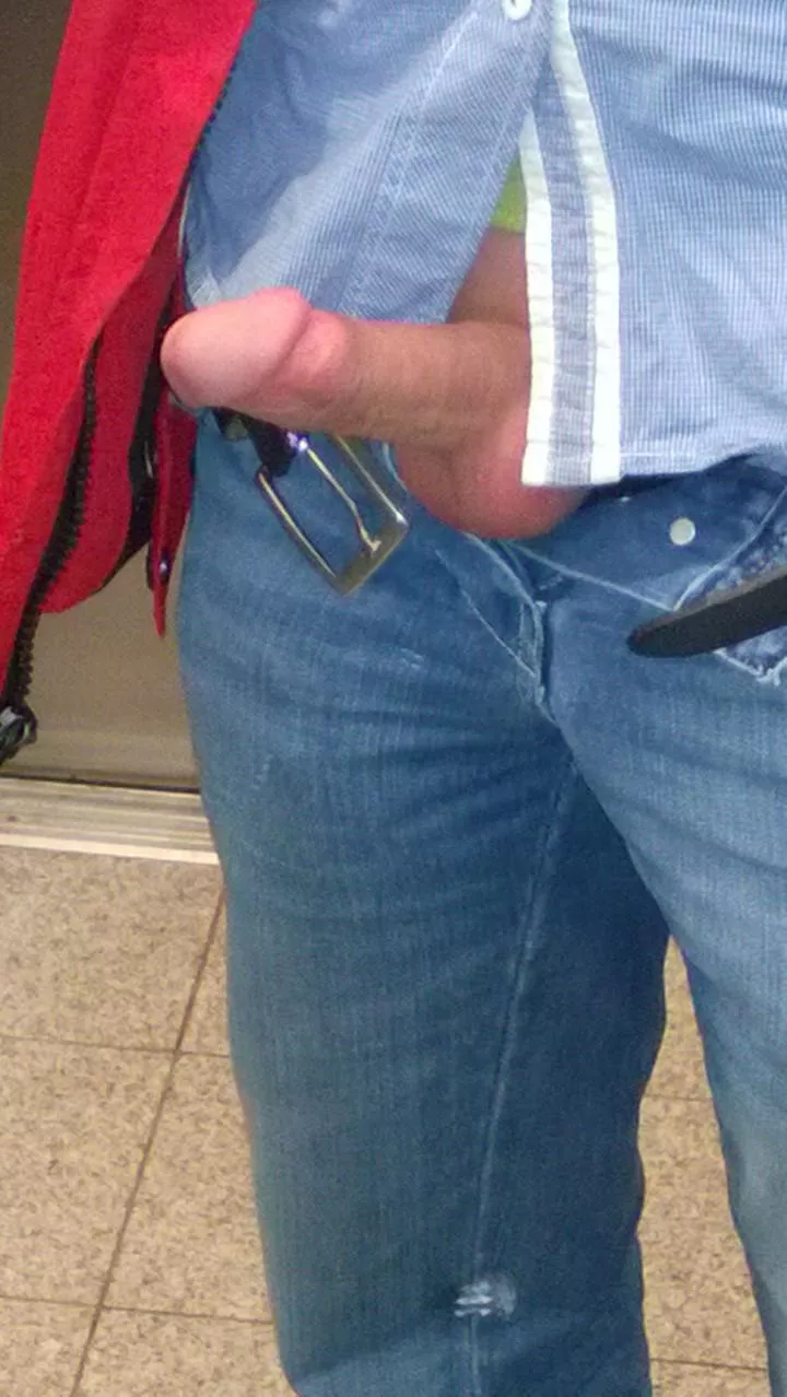 Elevator at work 🙃