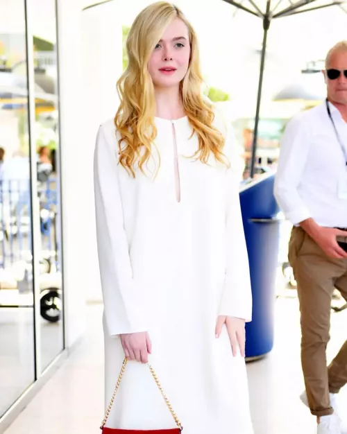 Elle Fanning