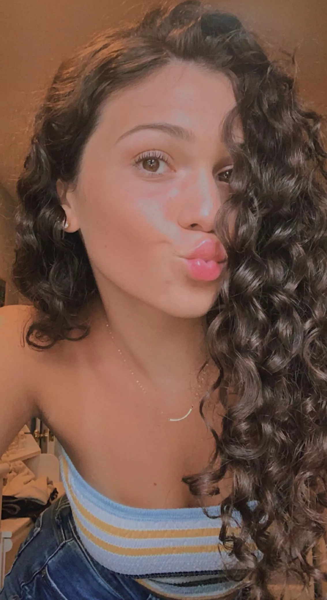 empty head behind these eyes