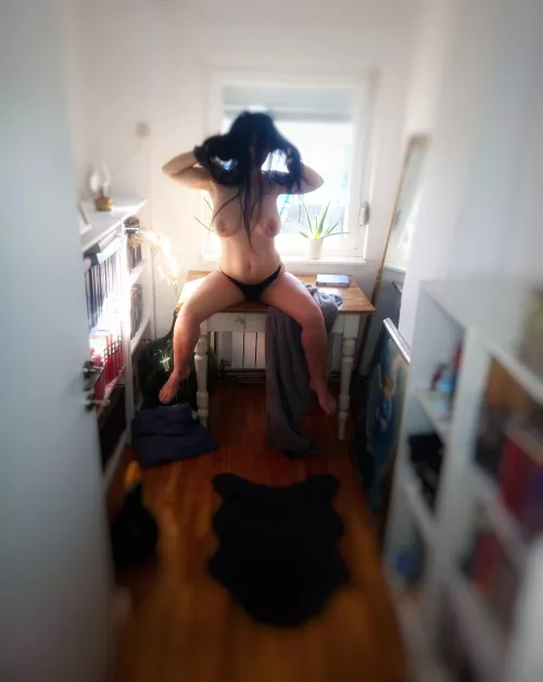 Enjoy the titty Tuesday | check the comments ๐