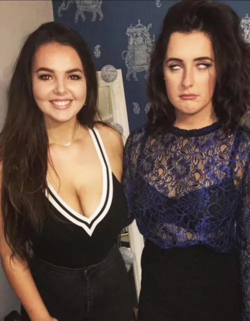 Envious eye-roll 🙄