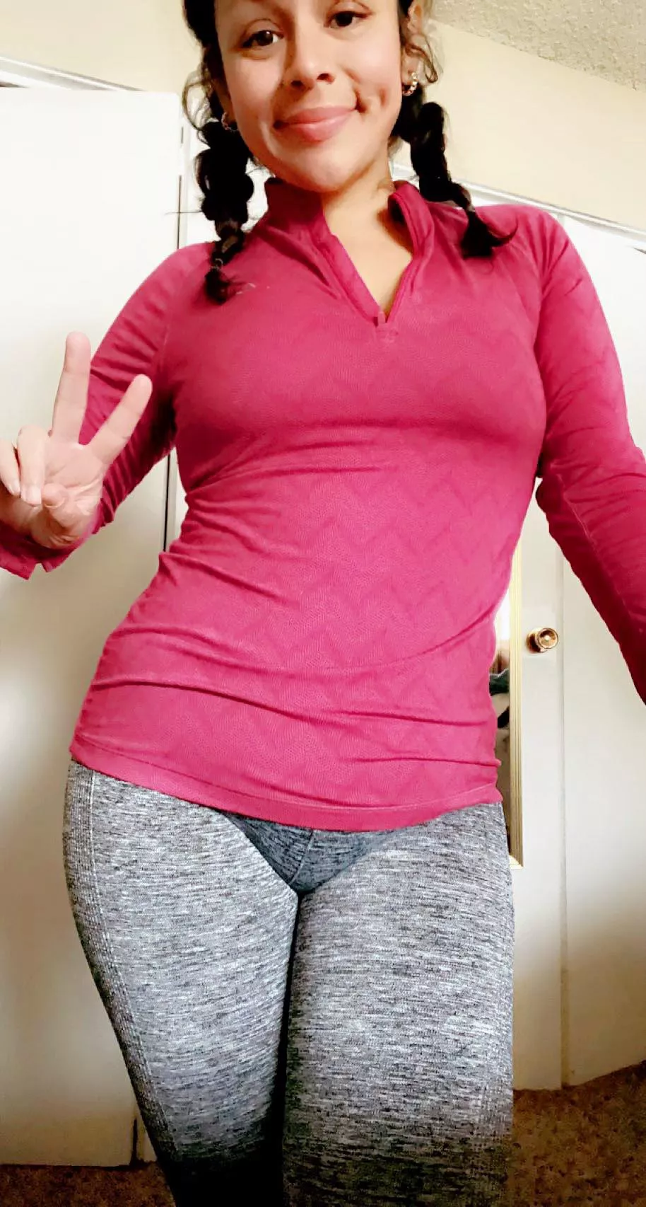 es viernes y los mandaron a la vrg? no hay pedo, hay peda ✌🏼🍺🥴