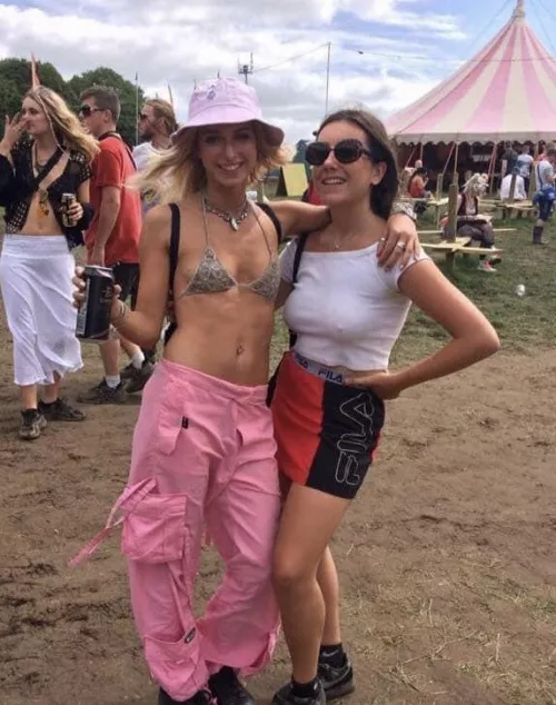 Even in a bikini the right’s chest will get more attention