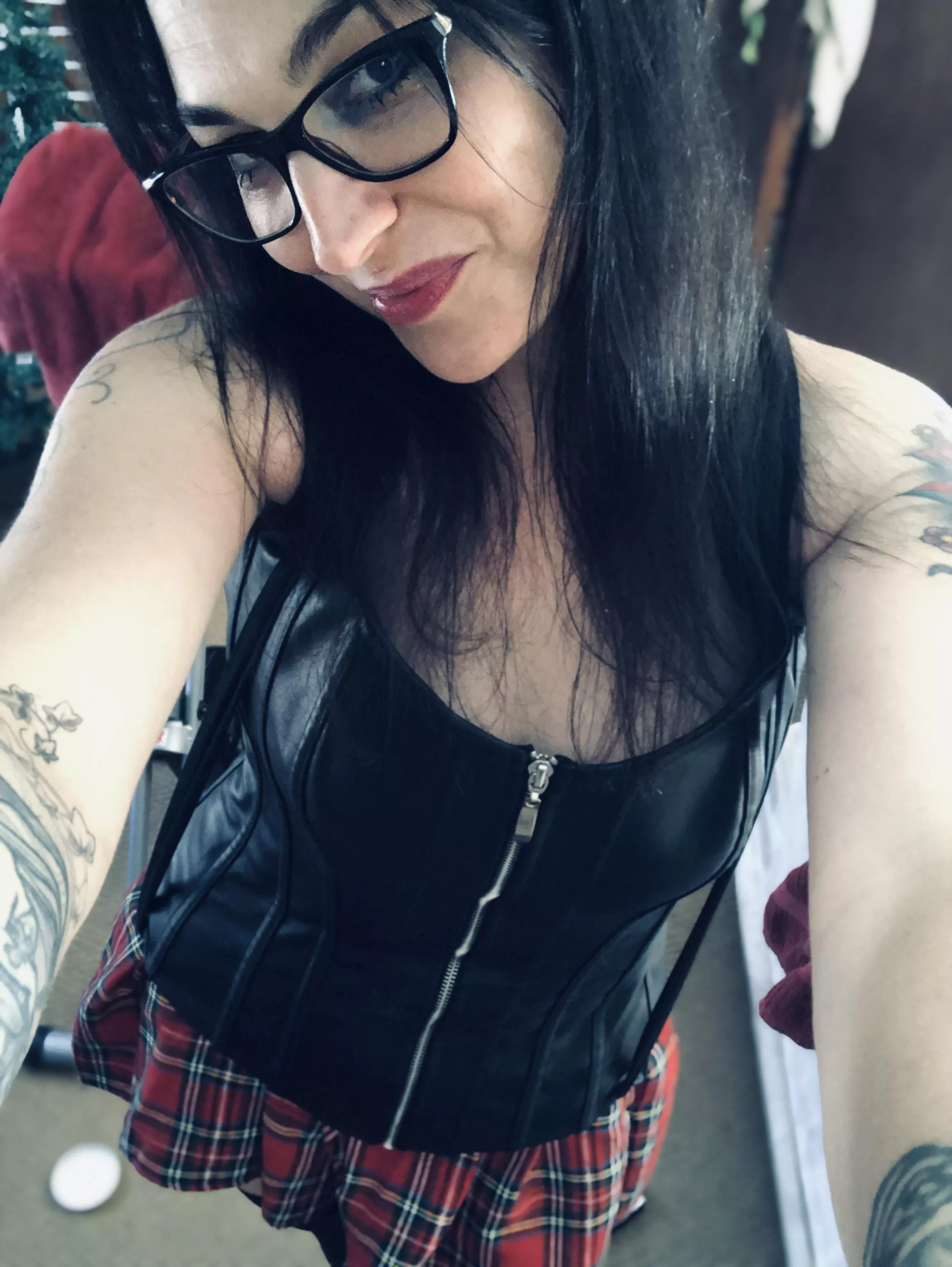 Even mistresses can sometimes be cute 🥰😇