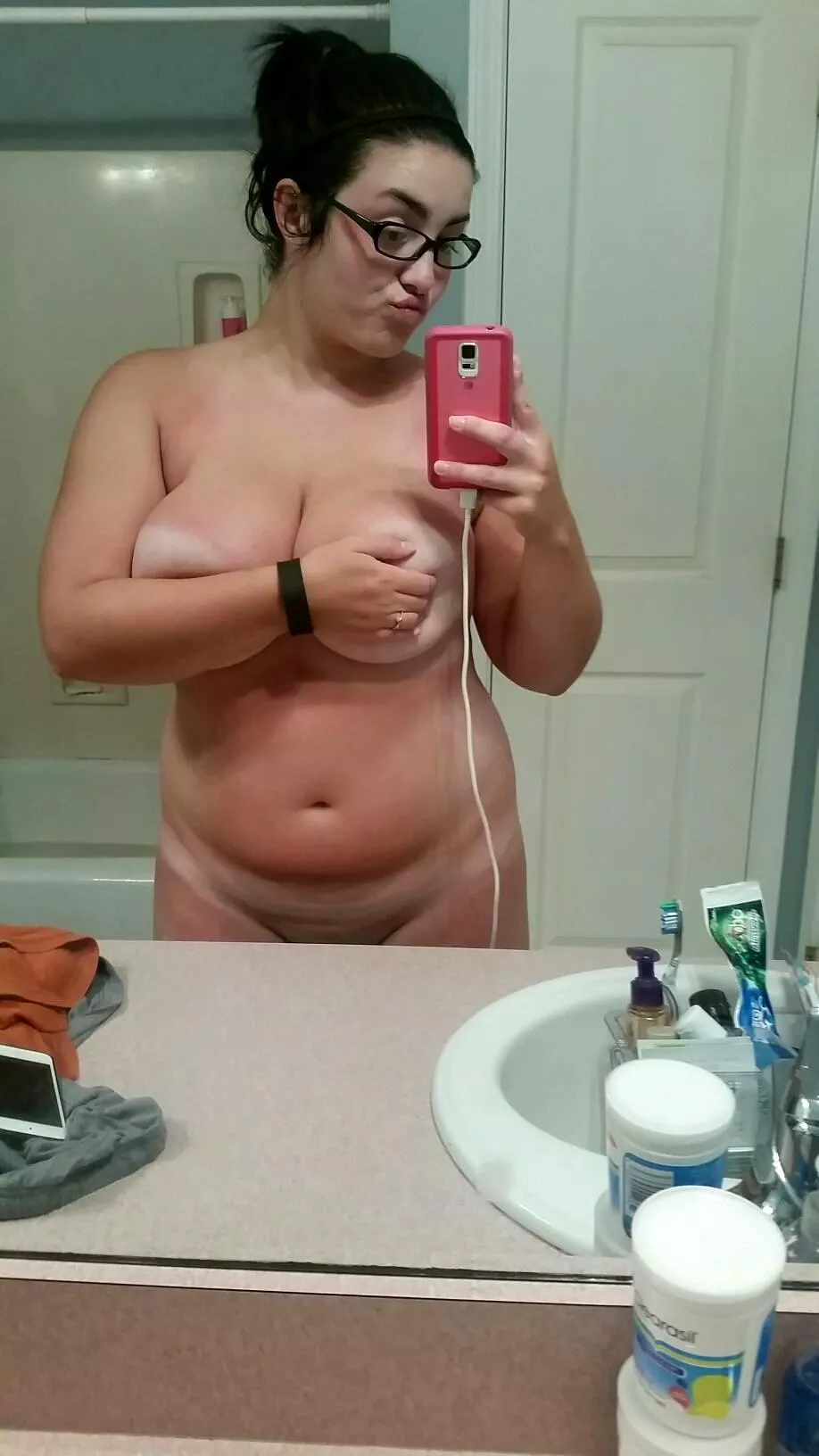 Even with an arm in the way, you can still see my tanlines;)