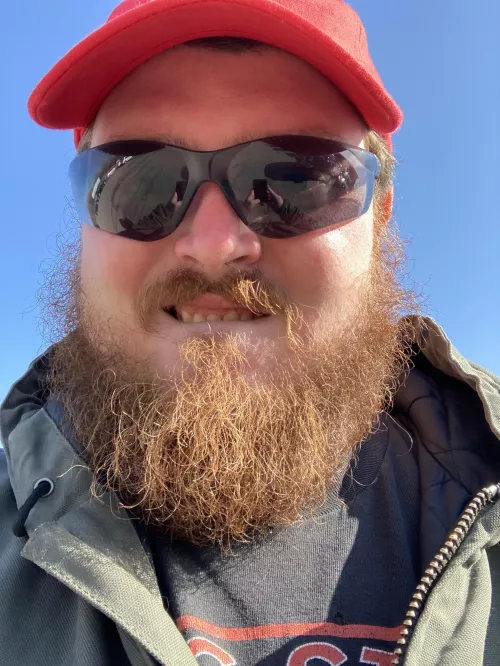 Ever had your ass ate by a red neck with a dad bod?😏😉