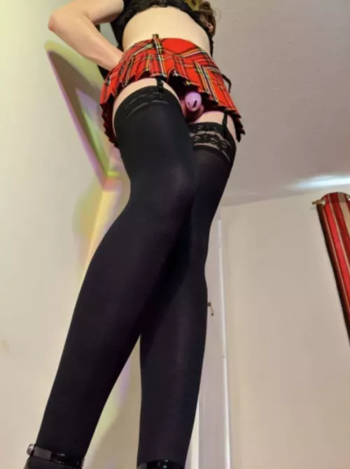 Everyone loves an upskirt...right? 💕