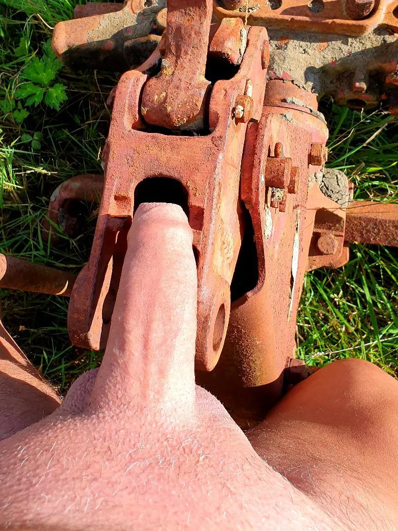 Exciting hardware and rust while my nature trail