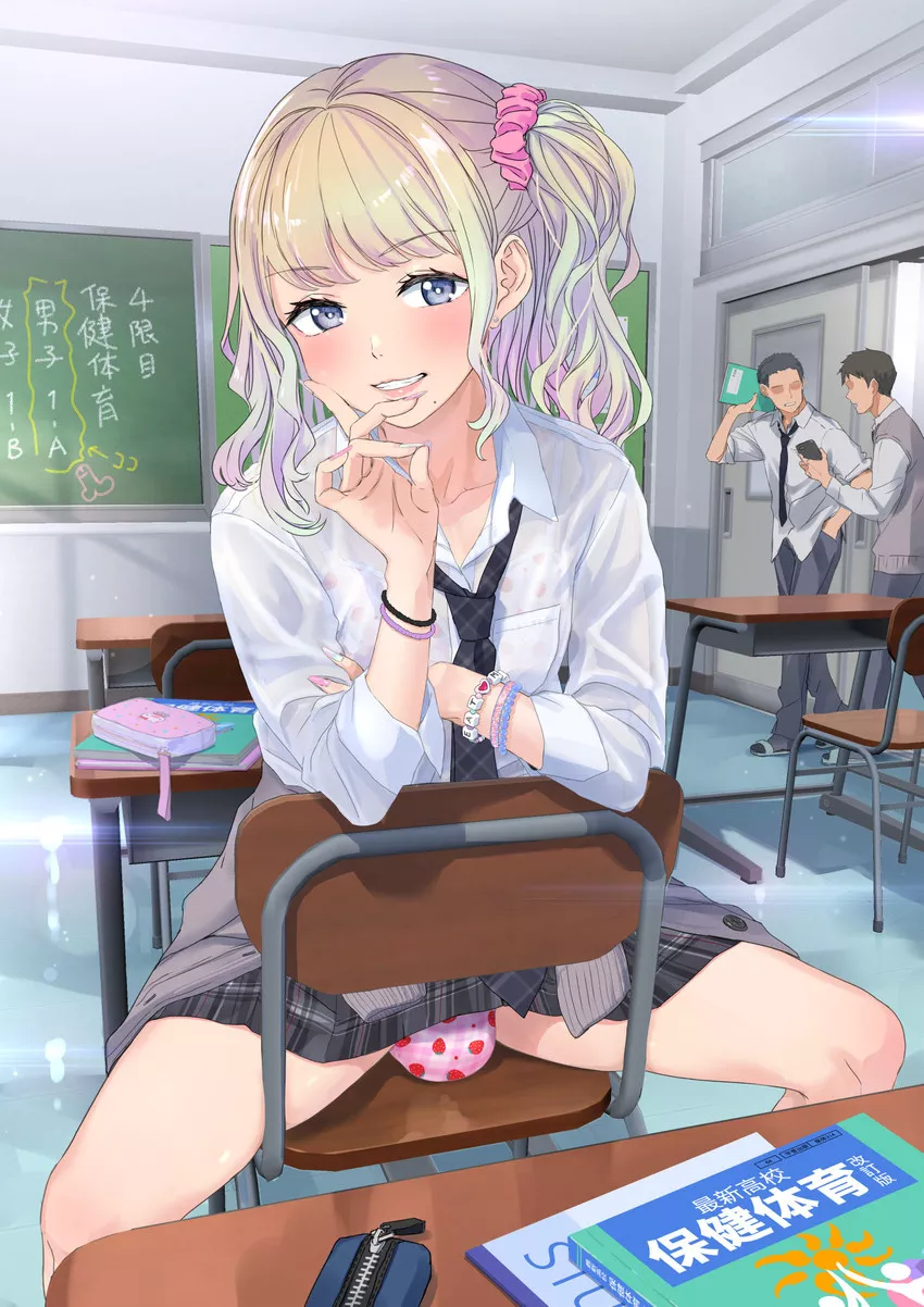 eyes up here 💕💕