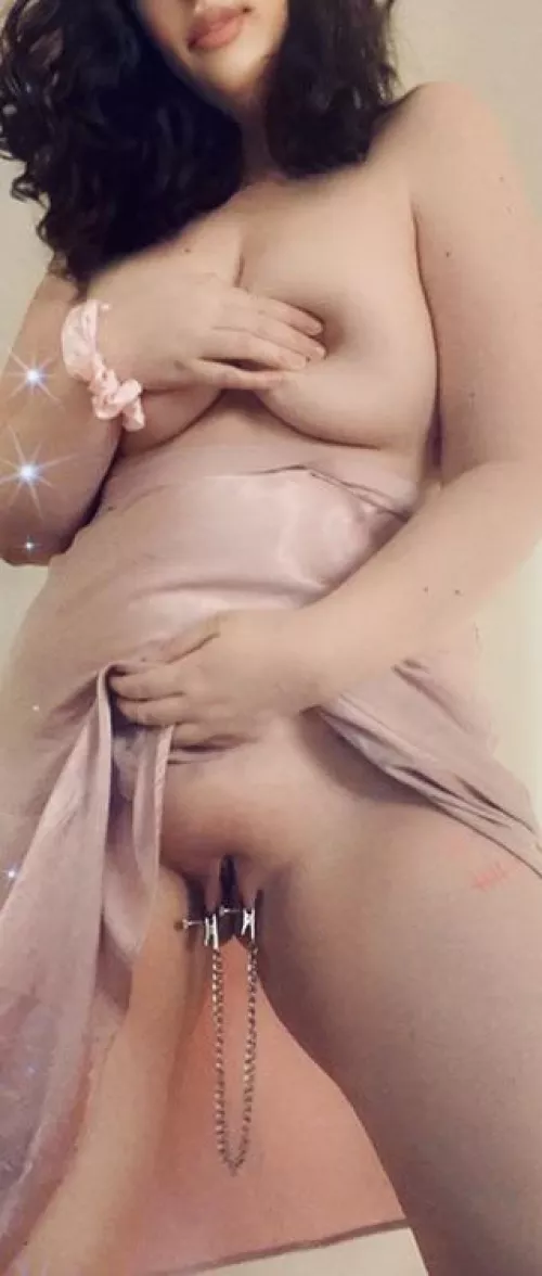 [F] Edging just from having my pussy clamped = 👌🏻😻