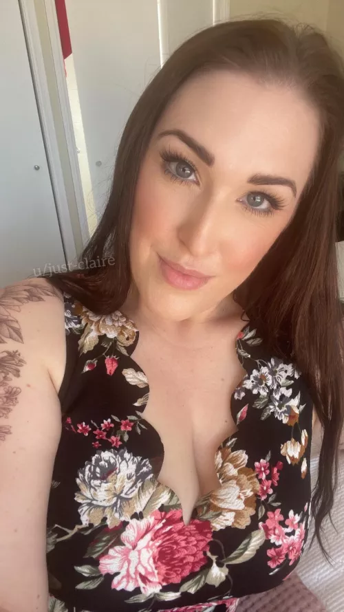 [F] Happy Monday! Thinking of having my ashes stored in a glass urn. Remains to be seen…..