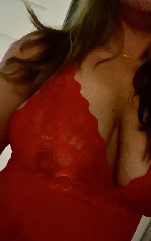 (F) Happy Thirsty Thursday 😈