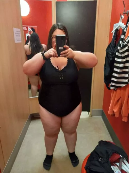 (F). Ignore the socks. Who wants to join me for swimming? 😁