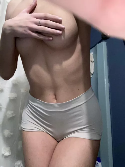 [f] message me babes 😋🙈