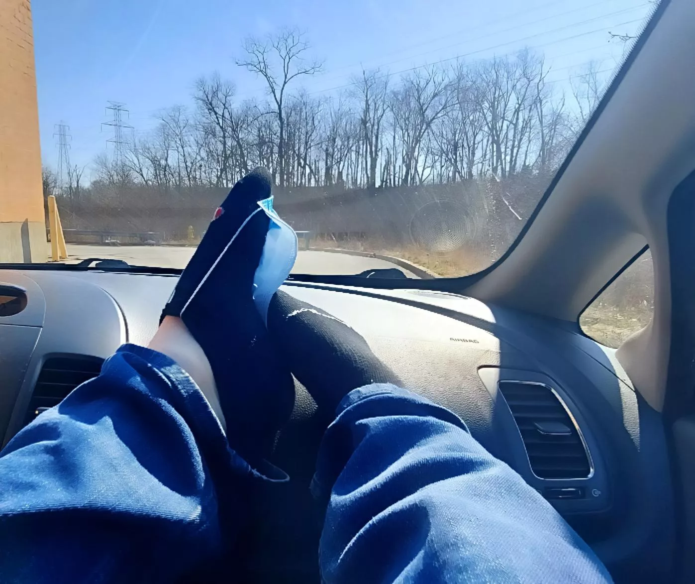 [F] Oops, I think this is your mask 😷 I how you don't mind, my socks are a bit sweaty 🥵💦🧦