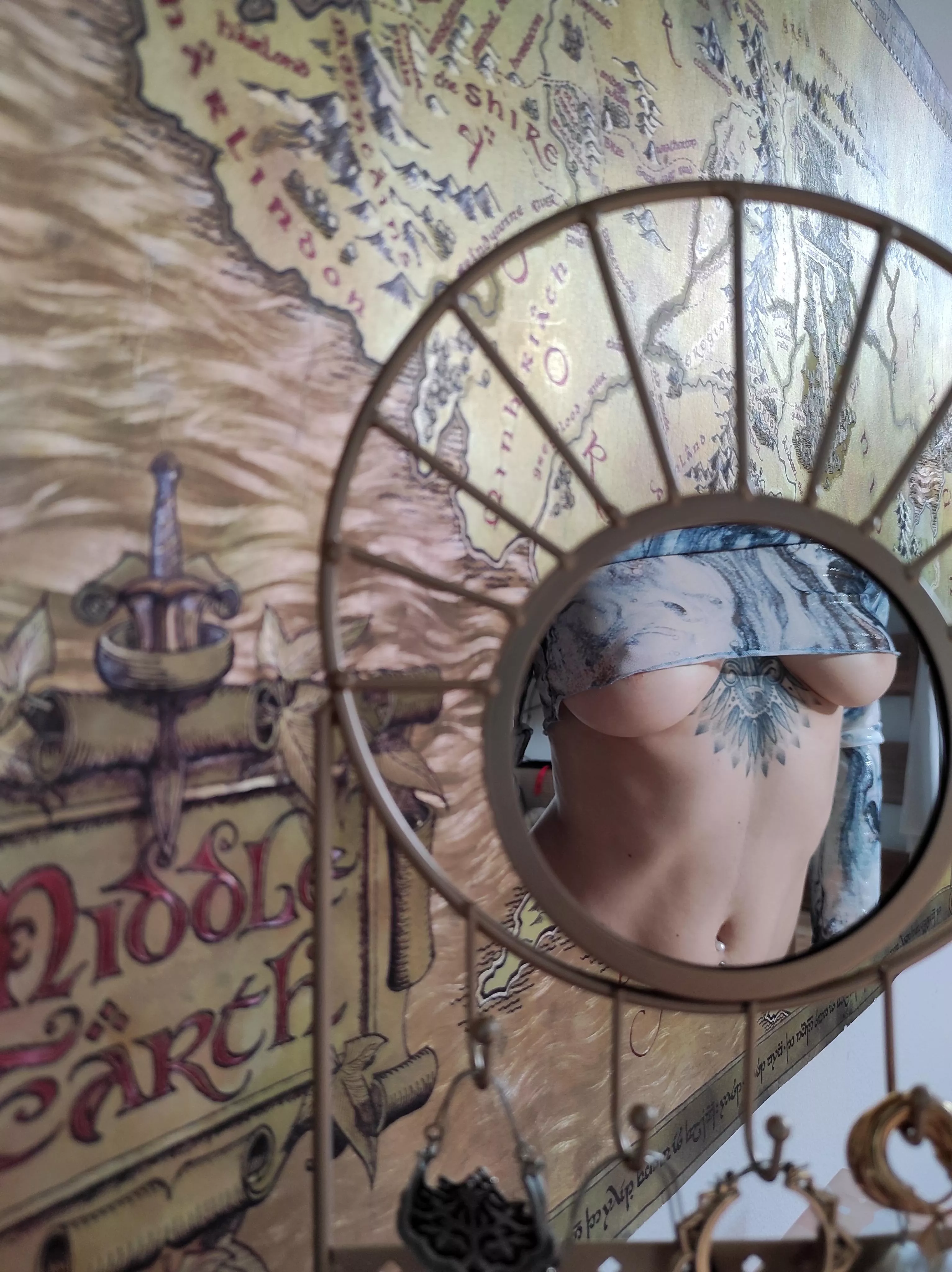 [F] rising suns in Middle Earth