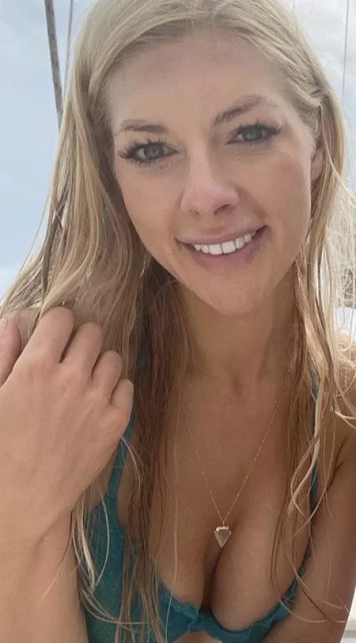 [F] Thinking about athletic guys…