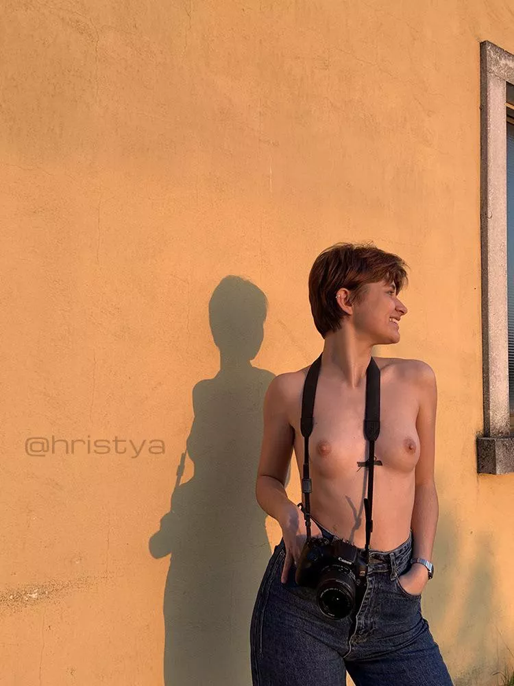 F19. Happy Friday 💋