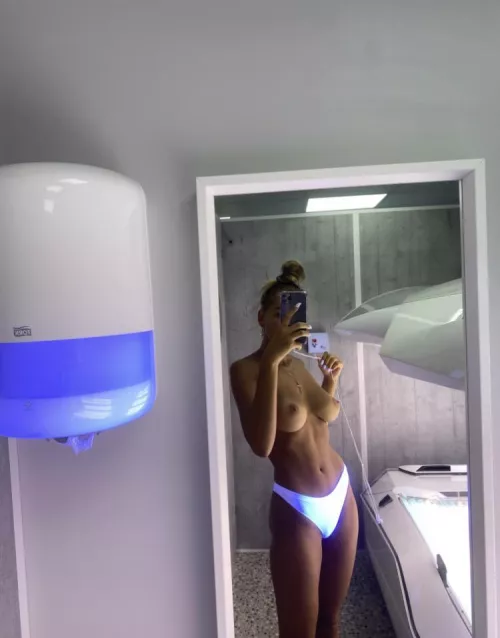 [F4M] ❤️ 20 F looking for a partner add my snap 👉🏼 👻: ava.buo