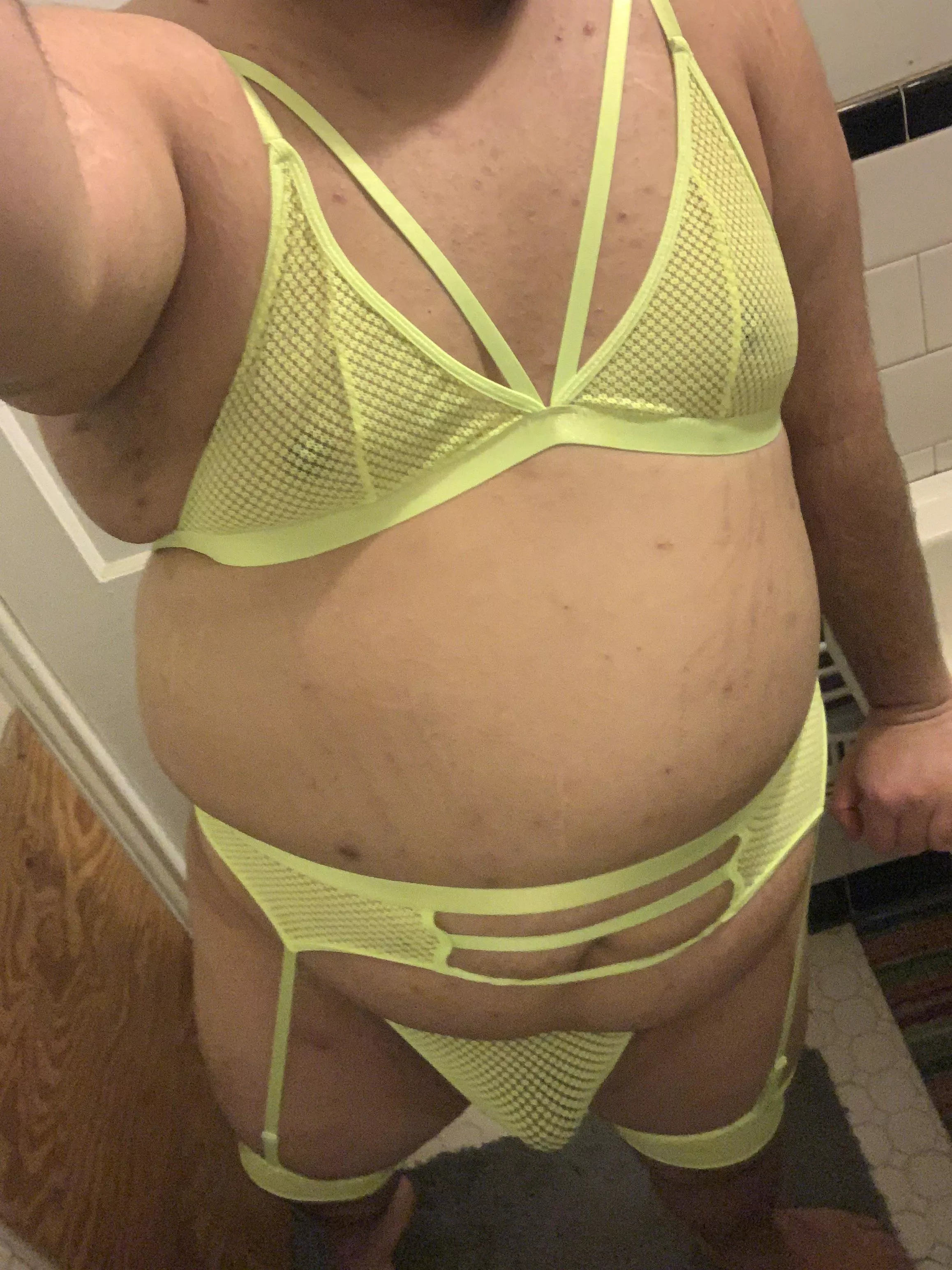 Fat sub needs feedback, do you think it’s too tight?