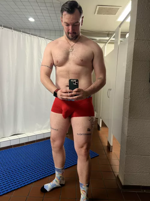 Feeling good after a solid leg day - loving my Andrew Christian’s