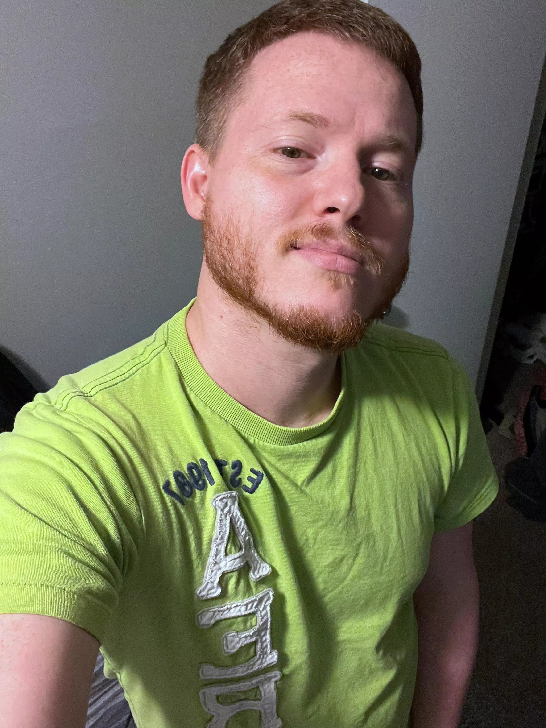 Feeling like a beard trim is in order tonight. Getting scruffy lookin