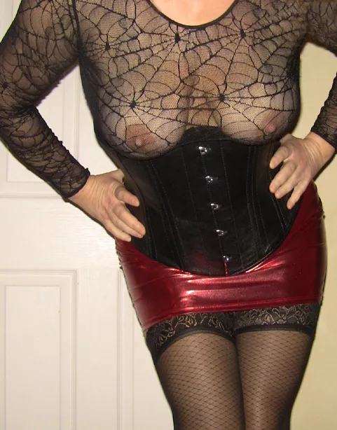 Feeling sexy and HOT ! [oc]