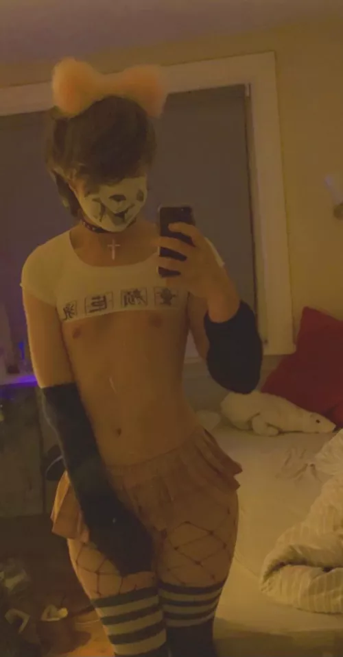 felt submissive and breedable, might delete later