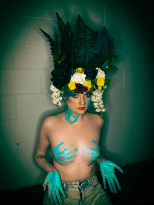 Female gaze Midsommar type shit…. 🖤✨