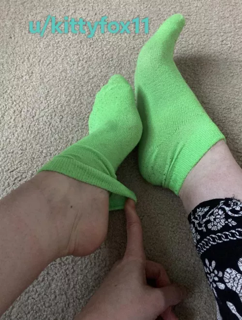 [female] Neon socks! Come see which other colors I have 😉💚🍀🙊