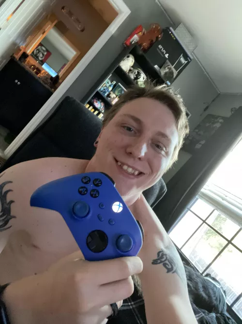 Finally home from work! Can get some Gaming in š