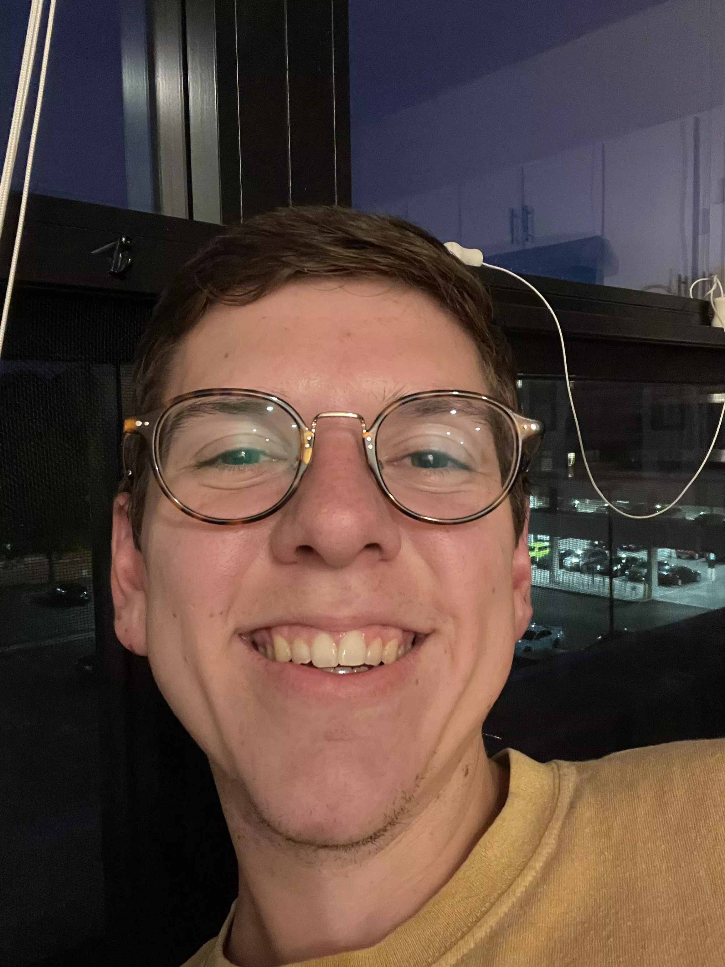 Finally moved into my first apartment on my own, I’m enjoying life :) Finally moved into my first apartment on my own, I’m enjoying life :)