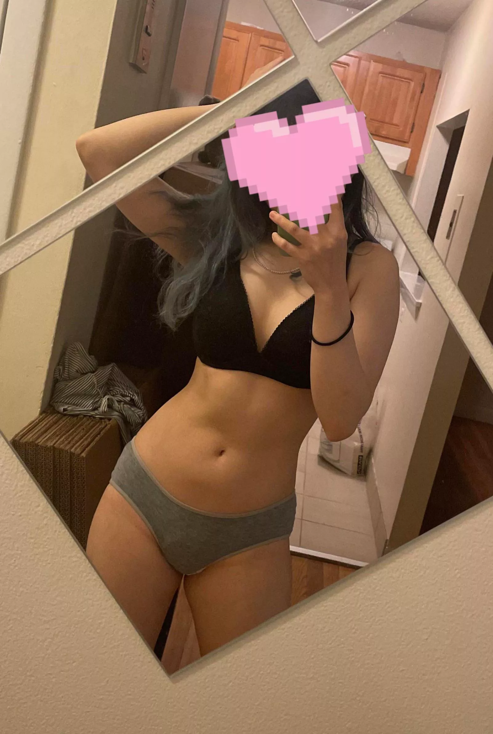 [f]irst post pls be nice 🥺🥺🥺