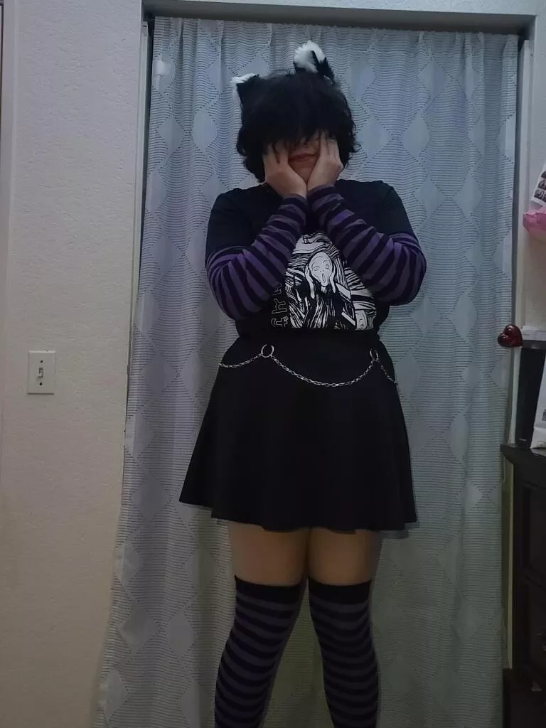 First time crossdressing, I dunno wdyt? Am I worthy?