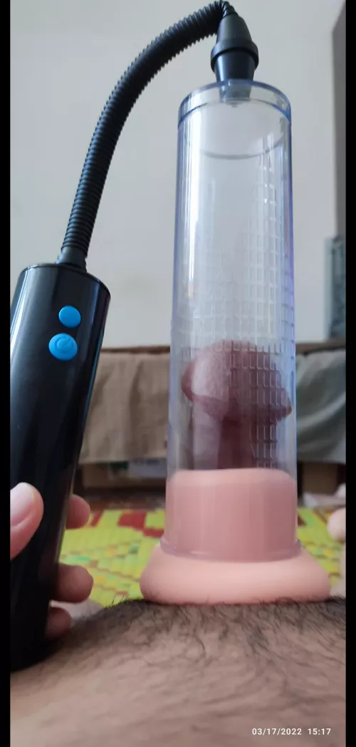 first time pump with this fake pussy.. gonna see how long it can go