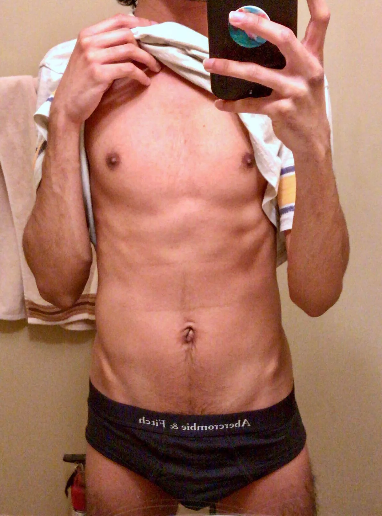 Fit boy waiting to be used and abused (M) Fit boy waiting to be used and abused (M)