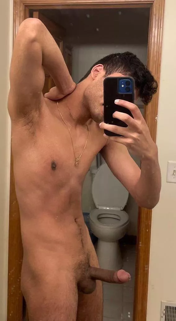 Fit college sub been edging for the past 5 days. How much more would u edge me before I can cum?🥵 Snapchat: fitsub02