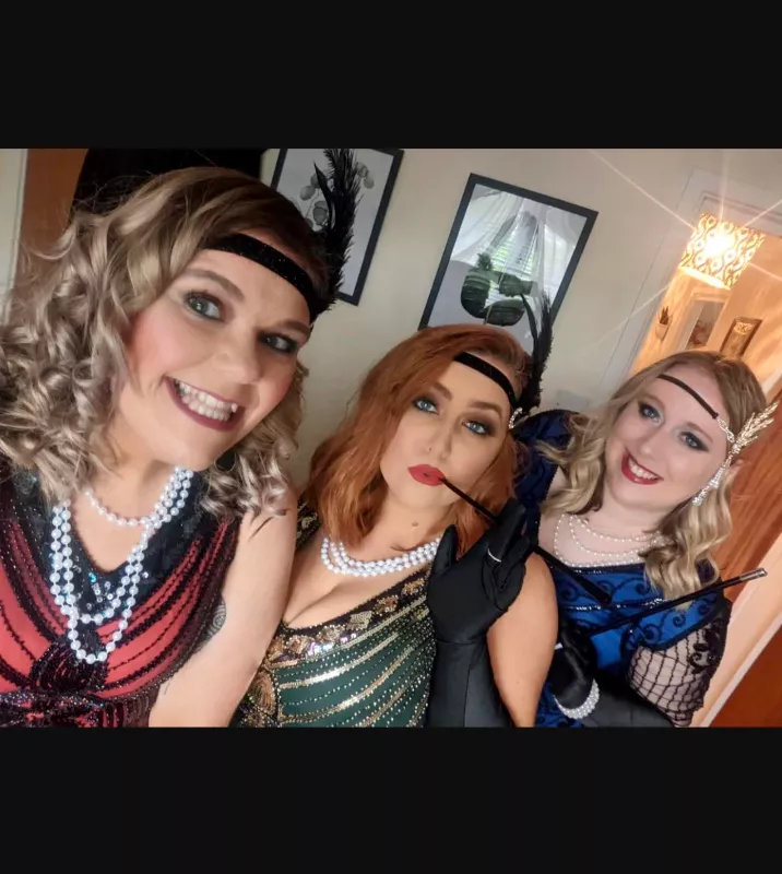 Flapper ladies