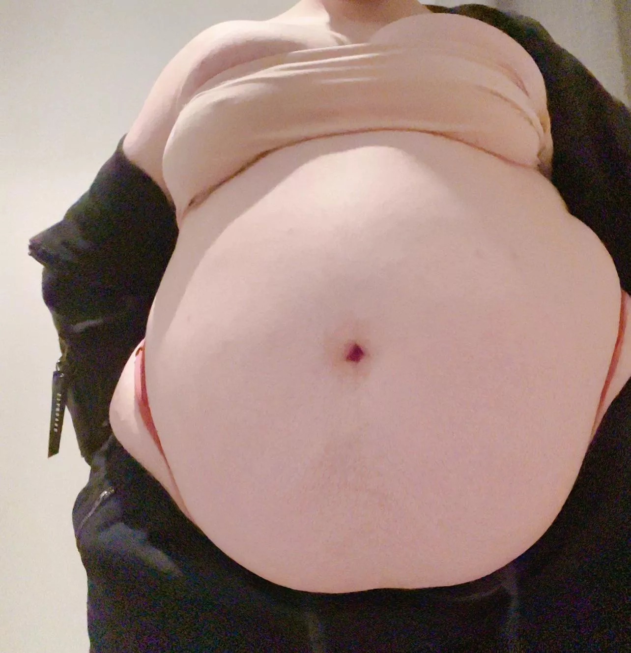 Food is my coping mechanism ❤️ maybe that’s why I’m so damn big~ ;)